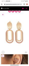 Load image into Gallery viewer, A Hot MESH - Gold Earrings
